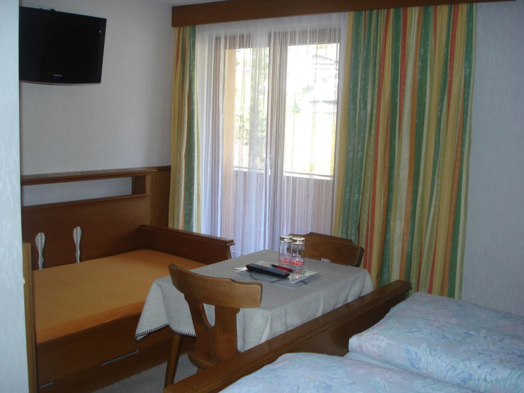 פינקנברג Gaestehaus Troppmair מראה חיצוני תמונה