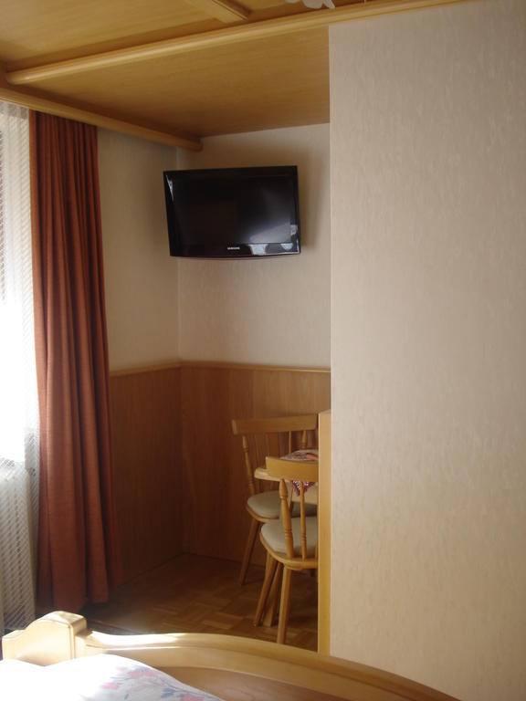 פינקנברג Gaestehaus Troppmair חדר תמונה
