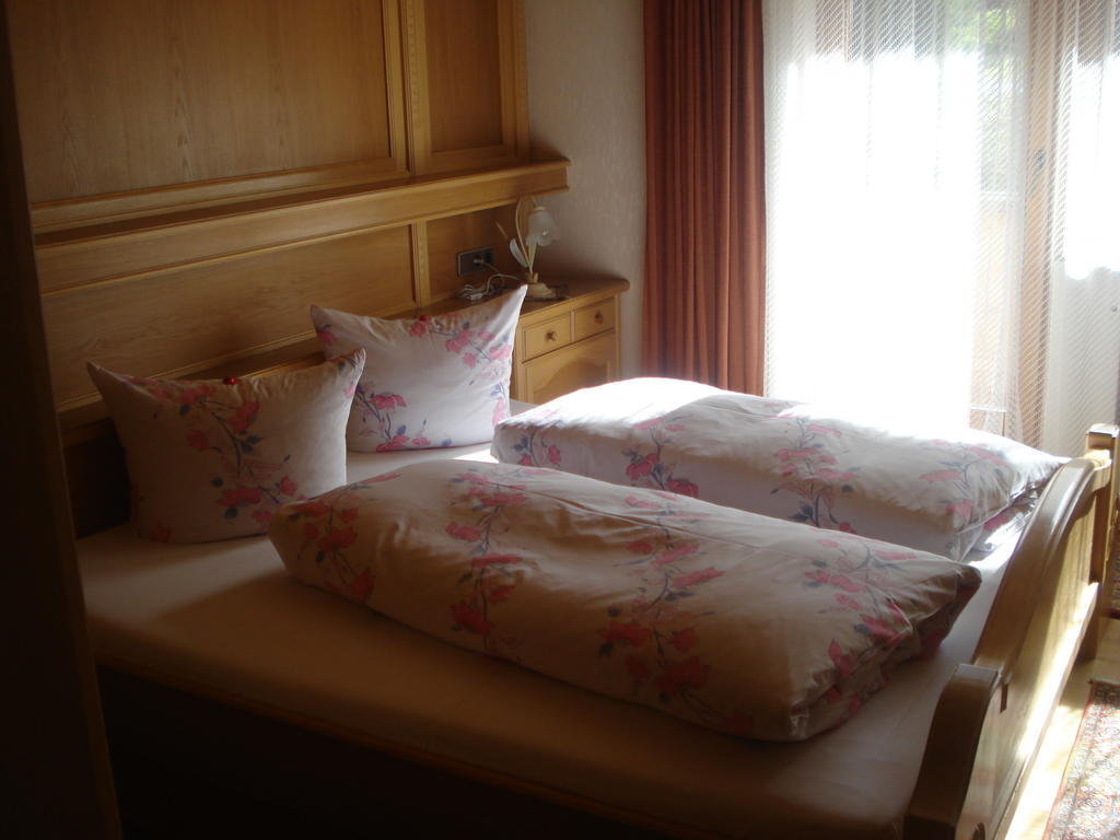פינקנברג Gaestehaus Troppmair חדר תמונה